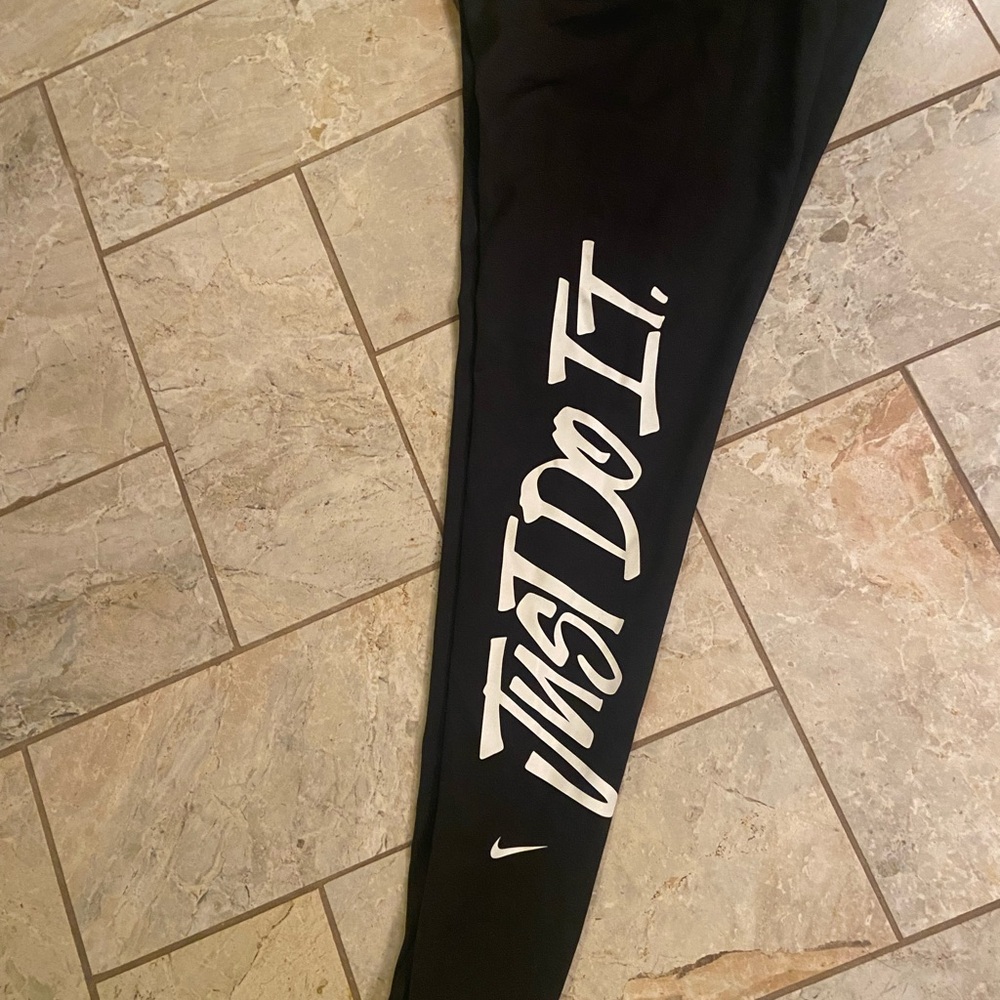 Nike leggings